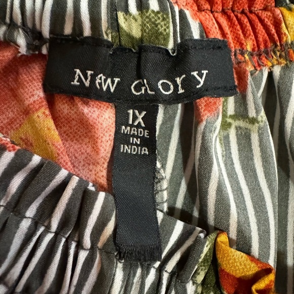 New Glory 1X off the shoulder blouse - Picture 4 of 4